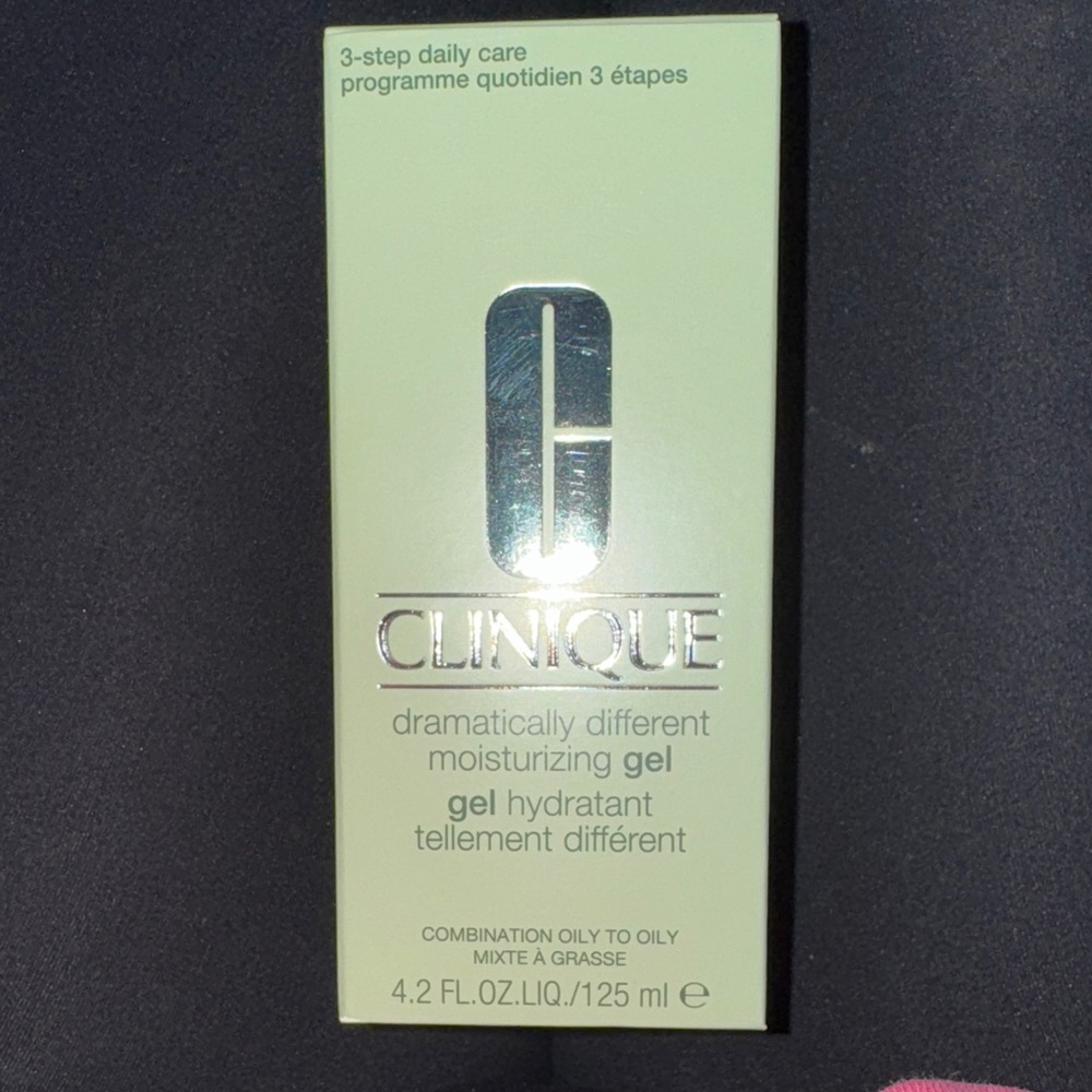 Clinique Moisturizing Gel